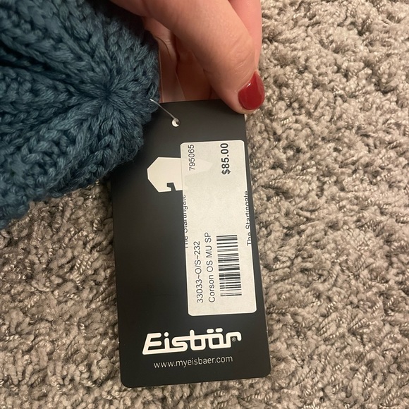 Eisbar Winter Hat - Picture 2 of 2